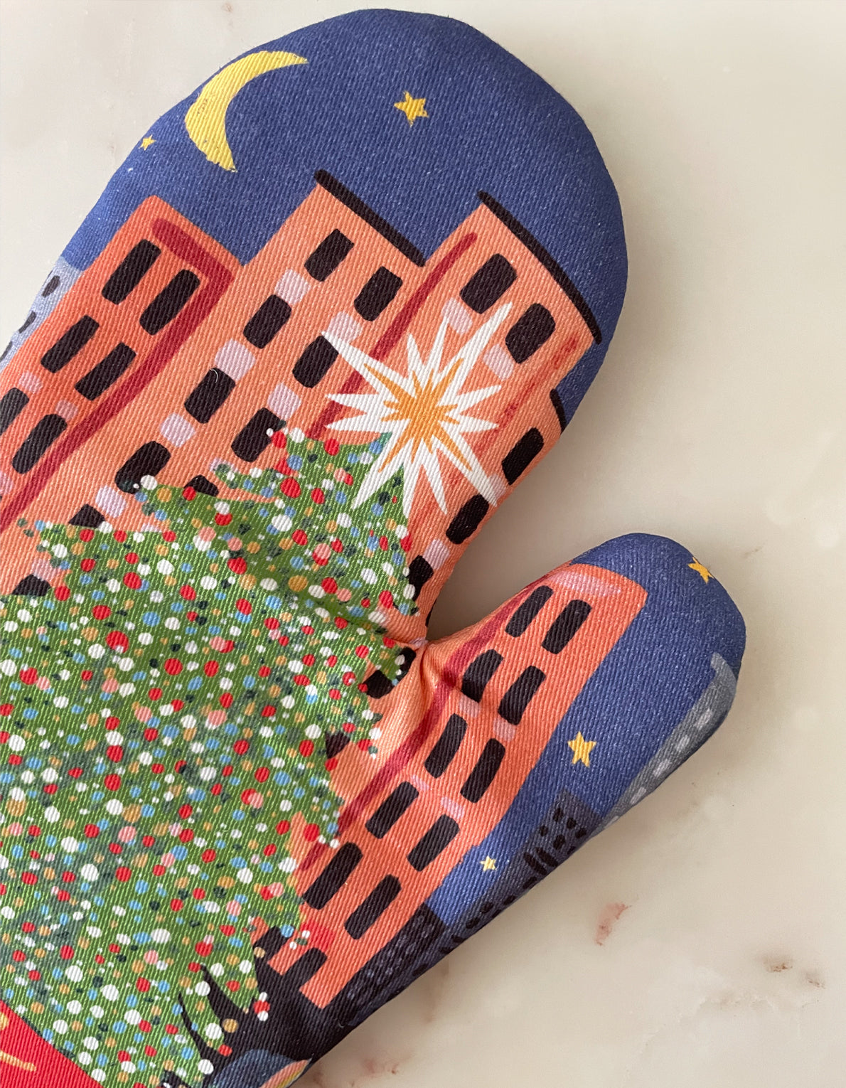 Holiday Oven Mitt + Potholder Set | Rockefeller Tree