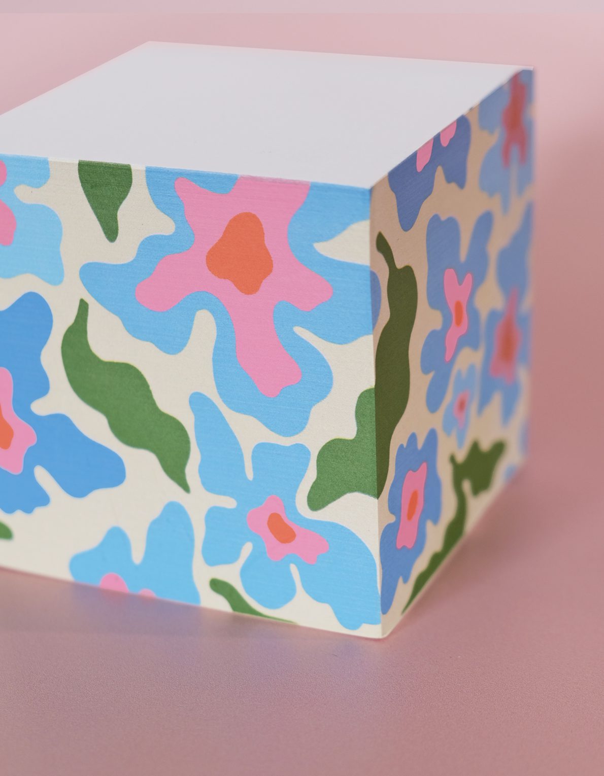 Sticky Note Cube | Trippy Daisies