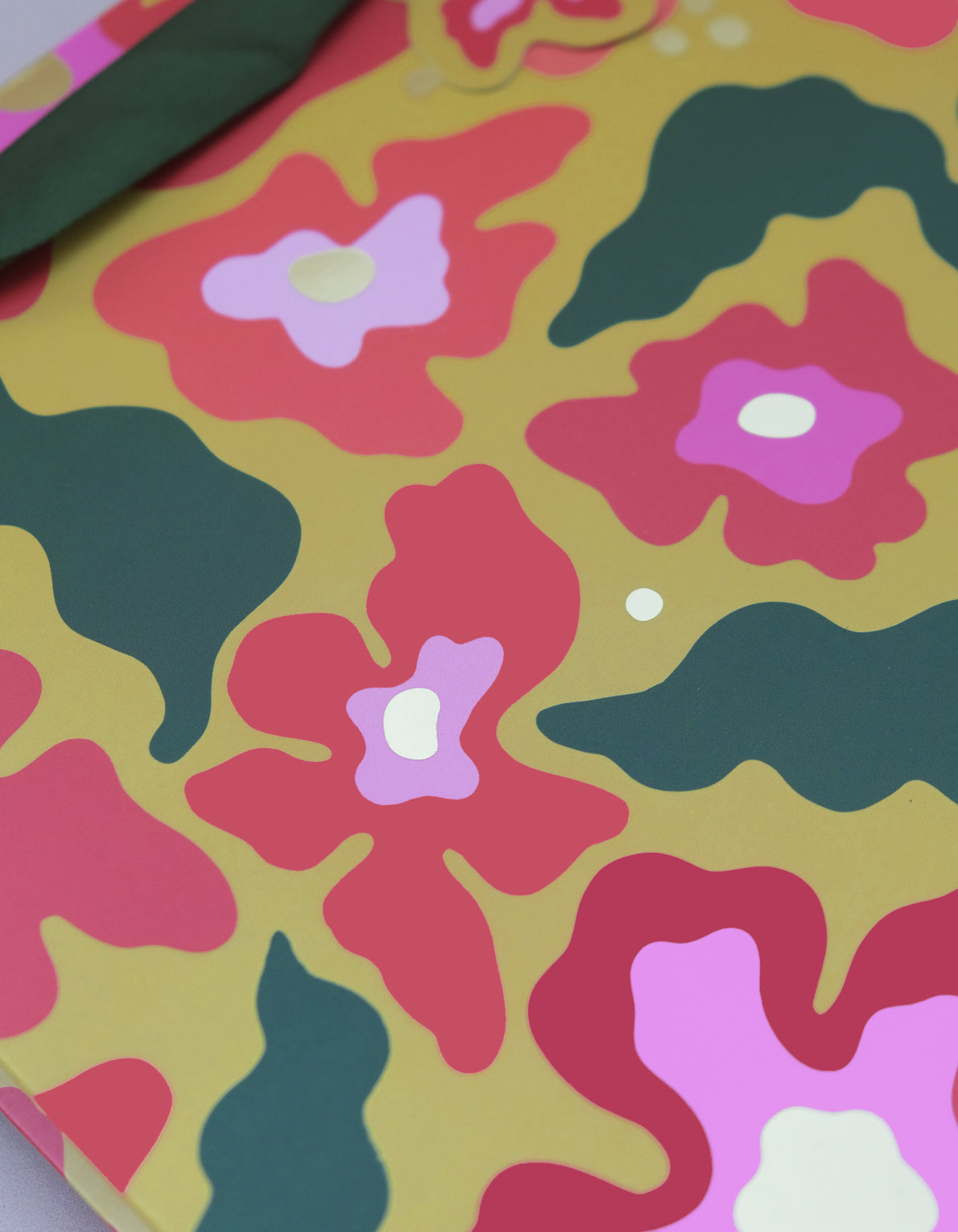Gift Bag | Holiday Trippy Poinsettias