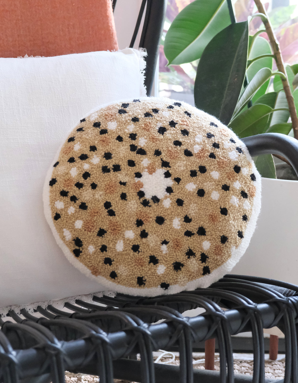 Throw Pillow | Bagel