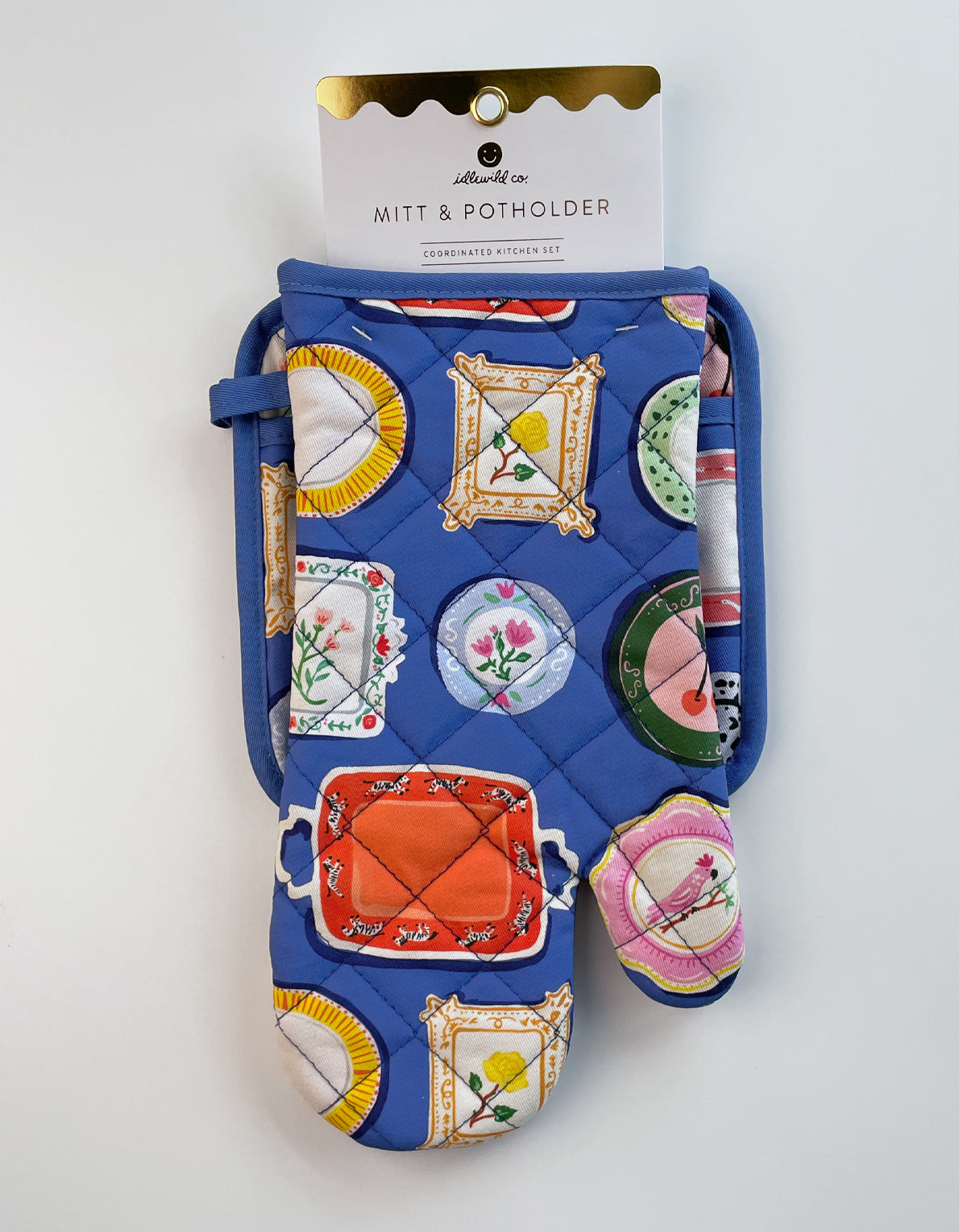Oven Mitt + Potholder Set | Dinner Plates