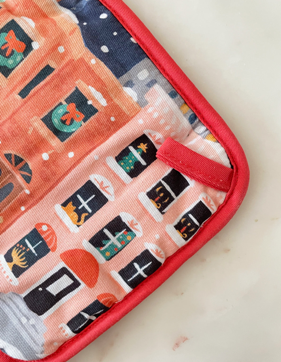 Holiday Oven Mitt + Potholder Set | Rockefeller Tree