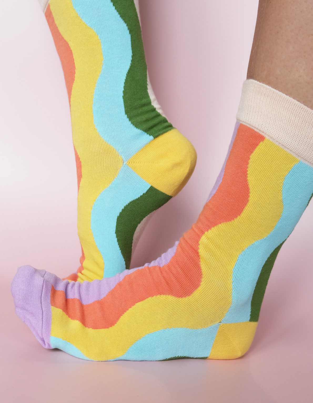 Crew Socks | Rainbow Waves